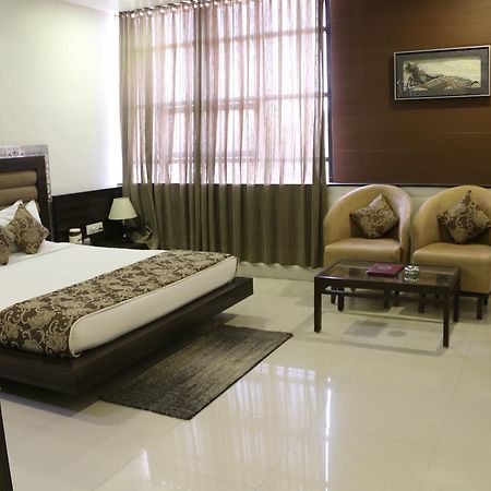 Rk Regency Hotel Bhopal Bagian luar foto