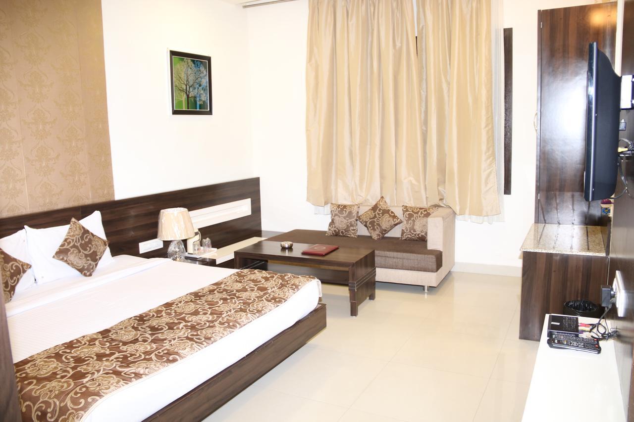 Rk Regency Hotel Bhopal Bagian luar foto