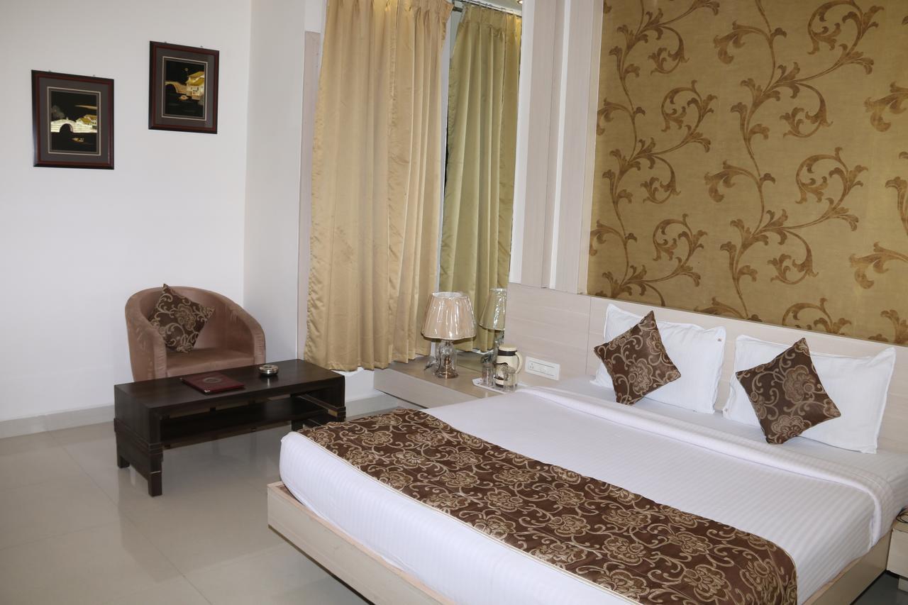Rk Regency Hotel Bhopal Bagian luar foto